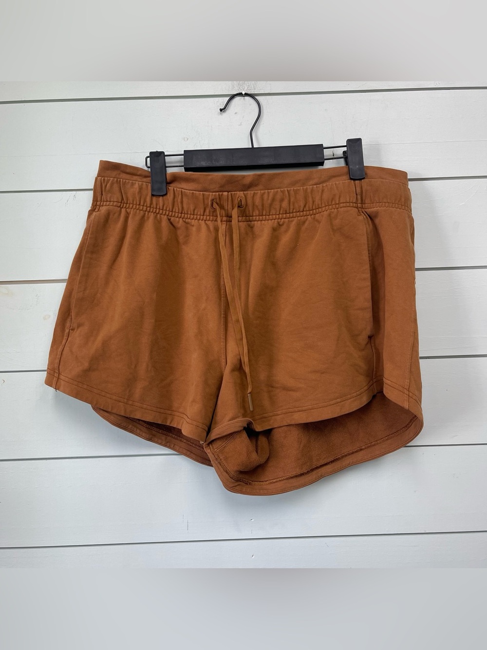 Lululemon inner glow high rise shorts 3” copper brown women’s size 12
